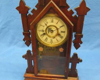Lot 120. Parlor clock