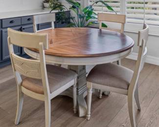 Round Kitchen Table with 4 Chairs $400
