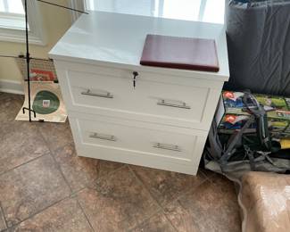 Storage chest
