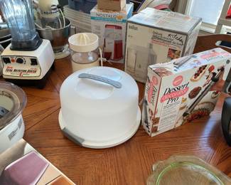 Cake cover, juicer, Vitamix