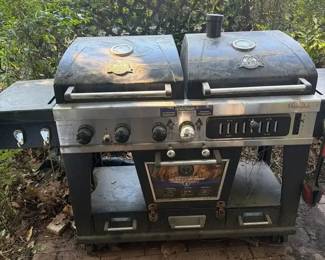 Pit Boss Ultimate Propane Charcoal Combo Grill