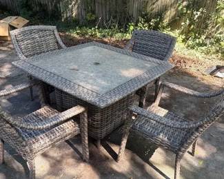 Rattan Patio Table 4 Chairs