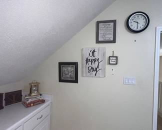 Well decor