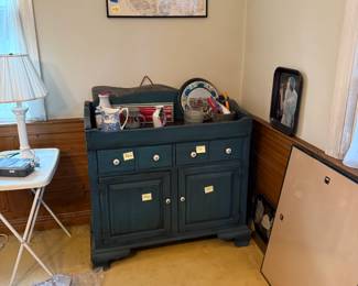 PORT WASHINGTON TAG SALE HOSTED BY INVITED SALES BY TRACY JORDAN, photo 3 of 34