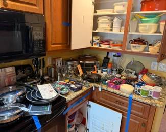 french cookware, crocks, tupperware, vintage kitchen items, spanish dishes