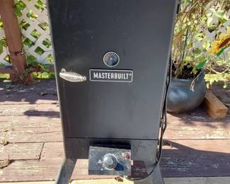 Master Built Smoker