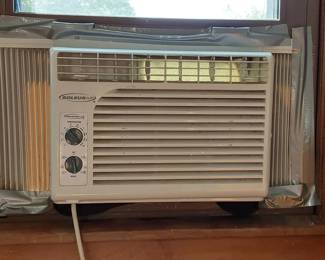 Soleus Window Unit Air Conditioner
