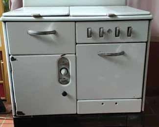 Kelvinator Gas Stove