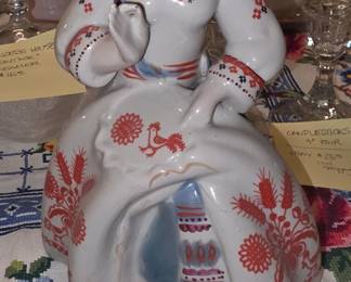 Ukrainian hand-painted porcelain