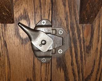 Quality hardware locks leaves in place