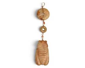 CELEBRATED INTERNATIONALLY DESIGNER KAI YIN LO 14K GOLD AND CARVED HARDSTONE SCARAB PENDANT