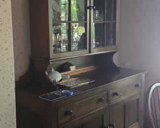 Traditional Style China Cabinet