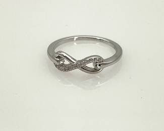 Infinity ring
