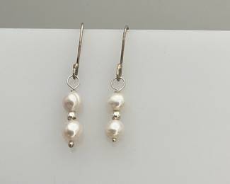 Freshwater pearl earrings