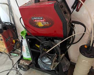 Lincoln 3200 HD Welder