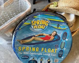 Beachy Style Hats, Baskets And A Spring Float