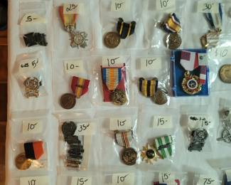 Military Pins & Metals
