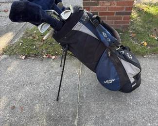 Calloway Golf Bag, with Wilson ProStaff Clubs, Stand, and Shoulder Harness and More