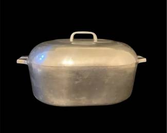 Vintage Wagner Ware Magnalite 6Qt Oval Roaster