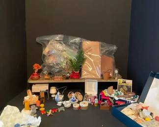 Dollhouse Miniatures Lot 3 Home Decor, Lighting, More