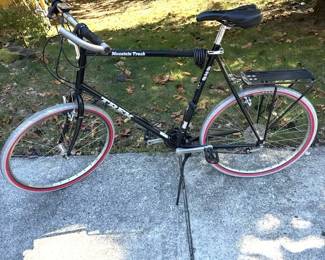 Trek Mountain Track 820 Mountain Bike