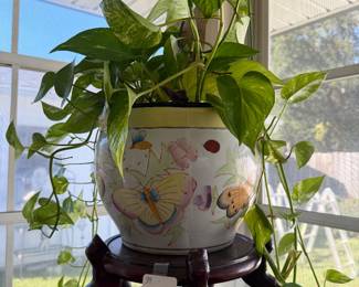 #39. $60 porcelain planter with stand