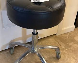 Lot 112: Rolling Adjustable Stool