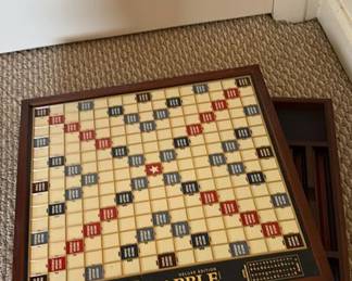 Lot 75: Scrabble Deluxe Edition Crossword Game