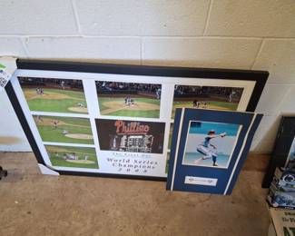 Lot 97: Philadelphia Phillies and Steve Carlton Photo