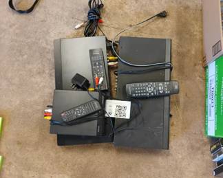 Lot 160: DVD Players with Remote Controls