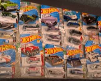 Lot 14: Assorted Hot Wheels Die-Cast Toy Cars