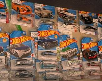 Lot 13: Assorted Hot Wheels Die-Cast Toy Cars