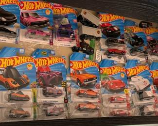 Lot 12: Assorted Hot Wheels Die-Cast Toy Vehicles