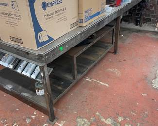 Welding table