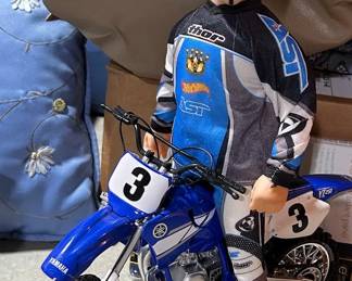 Jeremy McGrath Yamaha motocross action figure with a miniature Yamaha dirt bike