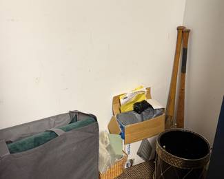 Corner shelving with craft storage