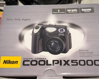 Boxed Nikon Coolpix 5000 digital camera