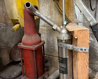 Hydraulic jack and shop equipment in the garage