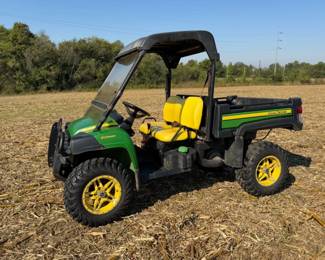 JOHN DEERE XUV 855M