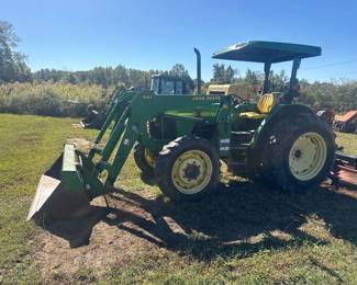 JOHN DEERE 5320 4x4 TRACTOR WITH 541 LOADER