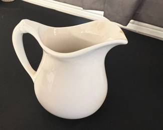 Wallace China Los Angeles Pitcher