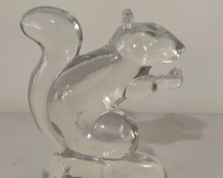 Vintage New Martinsville Glass Squirrel Figurine