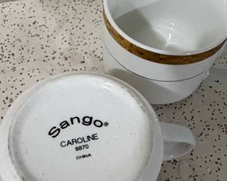 Sango Caroline Mugs