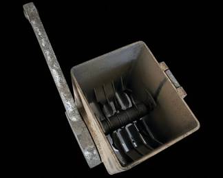 Vintage HandCranked Ice Crusher third image