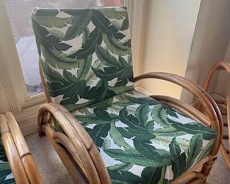 Vintage Rattan Living Room Set fifth image