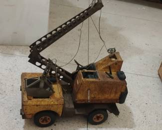 Vintage Mighty Tonka Clam Shell Crane Truck