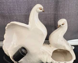 Vintage Royal Fleet Double Mourning Dove TV Lamp Planter second image