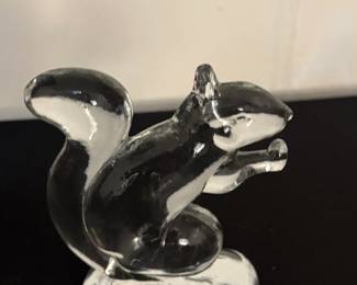 Vintage New Martinsville Glass Squirrel Figurine B