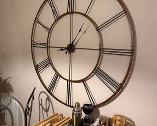 LARGE CLOCK