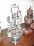 Pairpoint cruet set